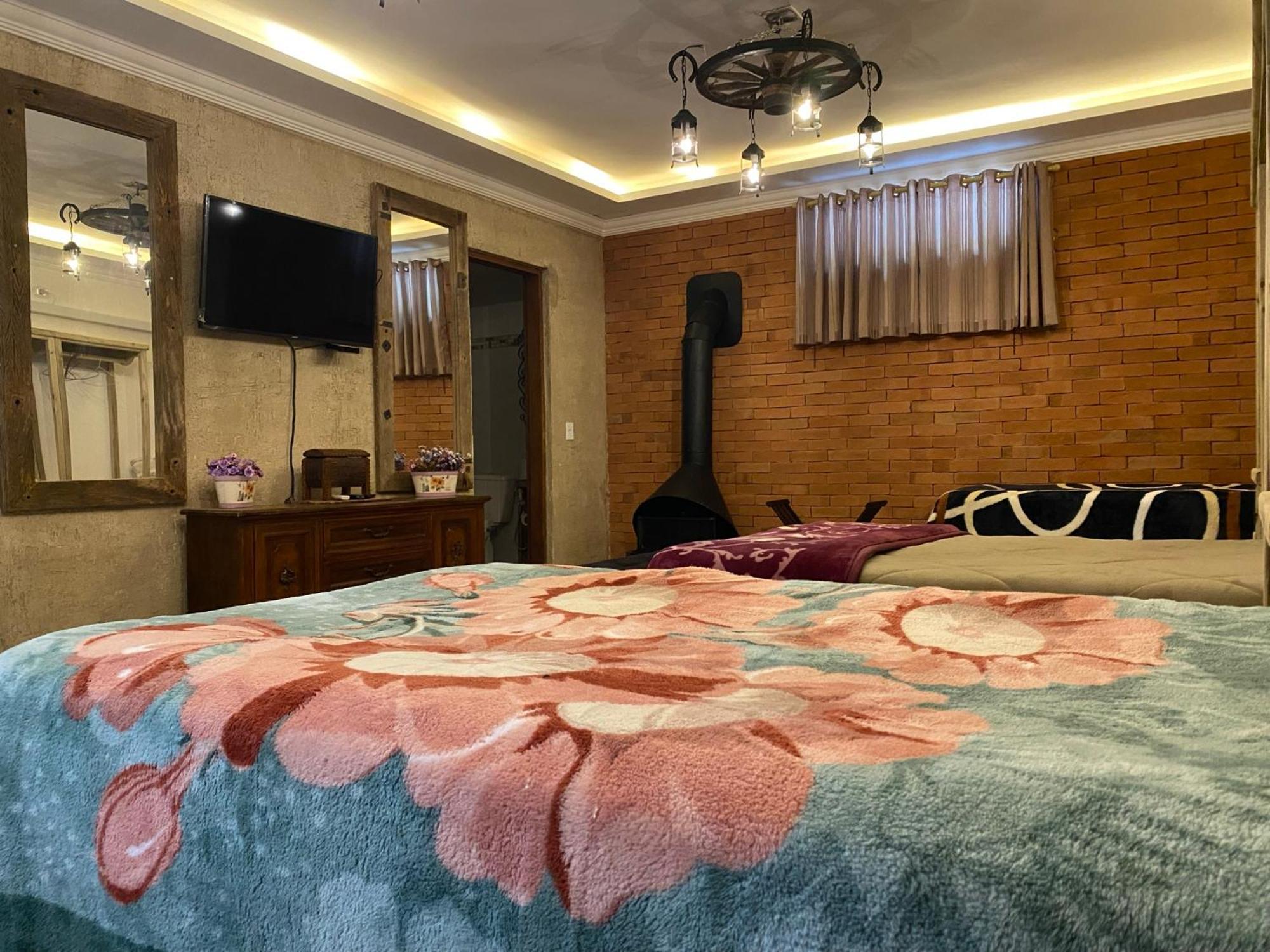 Casa Da Flor Estudio Com Lareira Casa de férias Campos do Jordão